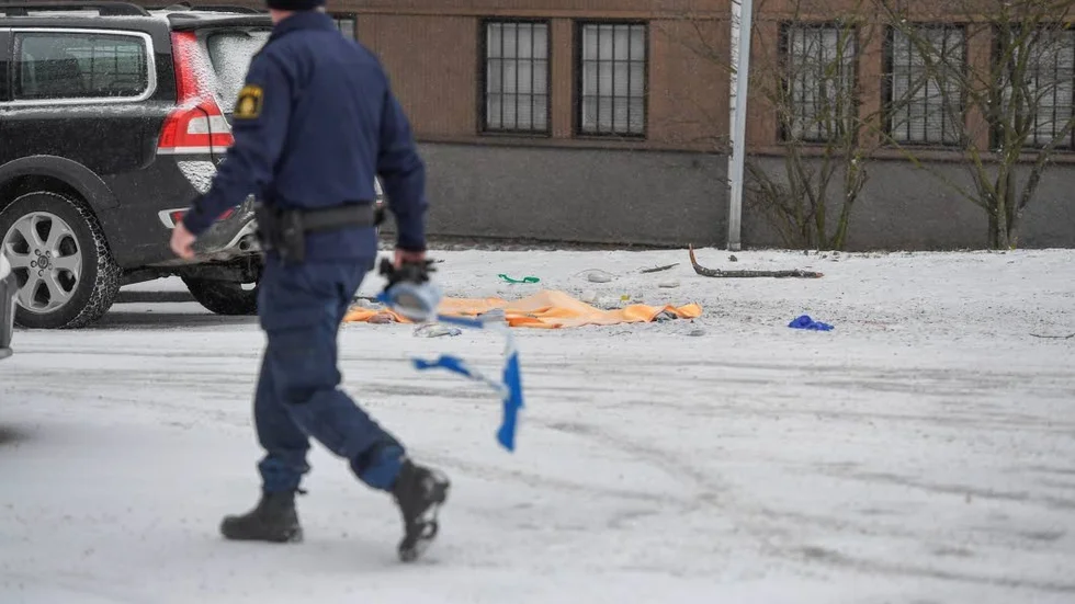 Hallonbergen. Här mördades två personer tidigare i veckan. Under fredagen häktades tre misstänkta varav en pojke på 16 år.