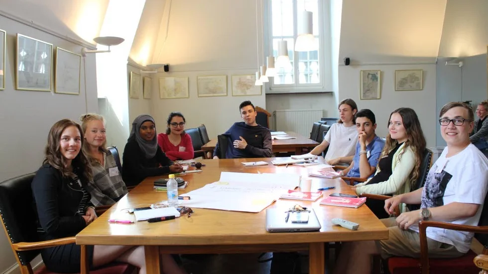Kommunutvecklare. Paulina Åström, Ebba Fransson, Khadra Hussein, Joelle Youssef, Adrian Andersson, Linus Karlsson, Elie Shamoun, Nelle Feyrer Link, Axel Asplund och Merhawi Teklay (ej med i bild) arbetar med projektet.