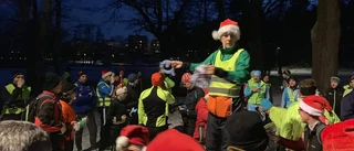 Dubbar och extrakläder under 48:e juljoggen genom Eskilstuna: "Ovanligt kallt"