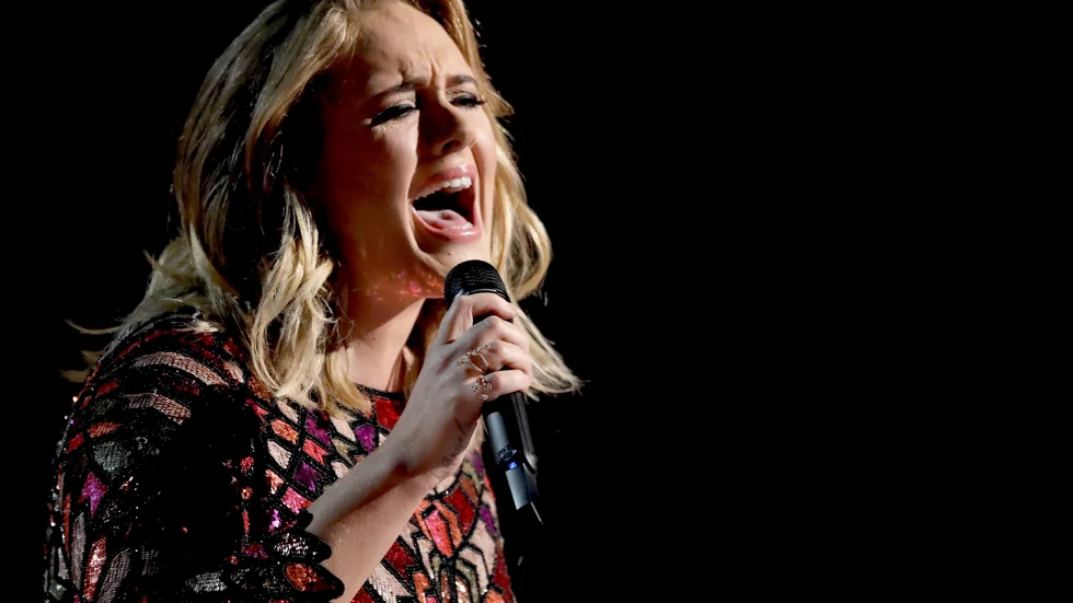 Adele meddelar att hennes show inte är färdig och klar för premiär. Arkivbild.