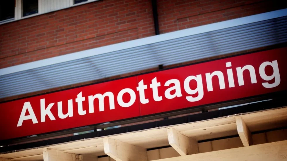 Kvinnan fick vänta på vård i sex och en halv timme.