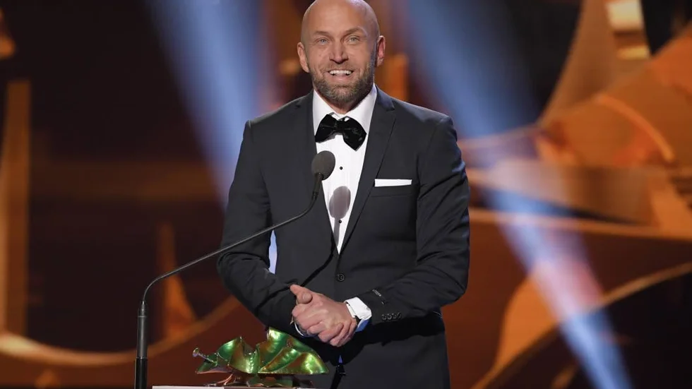När Folkbladet krönikör Stephan Andersson tvivlar på att allt är möjligt tänker han på Norrköpingsbon Joakim Sällquist, 47 –  amatören, som satte alla på plats och plockade hem en Guldbagge för sin roll i filmen Goliat.