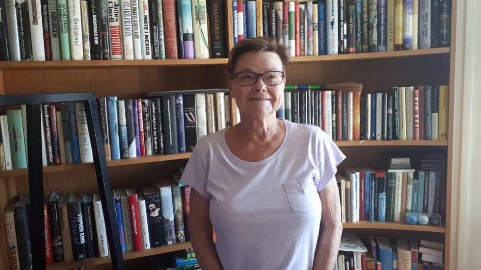 Lise-Lotte Larsten är ordförande i STAL-kören i Finspång. Kören är ett stycke levande industrihistoria. Lise-Lotte är omskolad till alt.