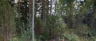 Lantbruksfastigheten på adressen Råstensby Fågelsången 15 i Knutby såld på nytt - har ökat mycket i värde