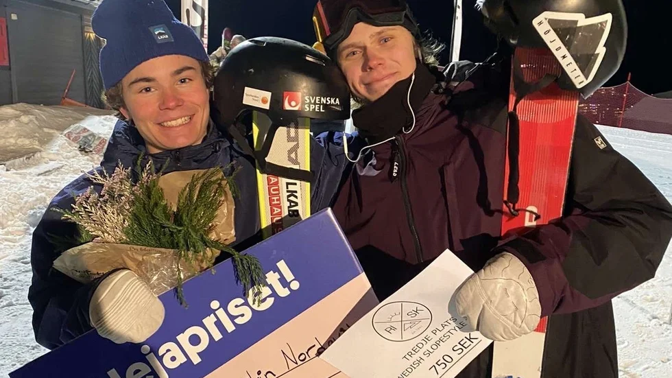 Martin Nordqvist till vänster och Oliver Movenius slutade etta respektive tre i helgens tävlingar i Kiruna.