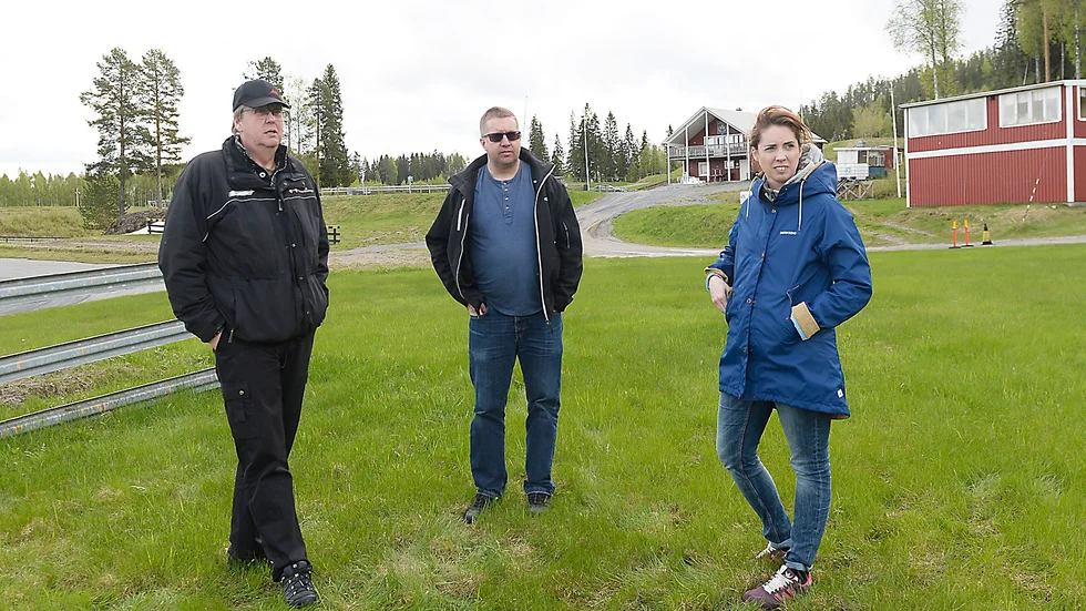 Utbildare. Mats–Ove Bergström höll i utbildningen. Här tillsammans med Skellefteå MS representanter Mikael Lundström och Jessica Karlsson. Foto: Roine Sandlén.