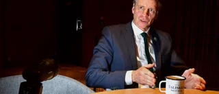 Bolund sätter press på V: Destruktiv budget