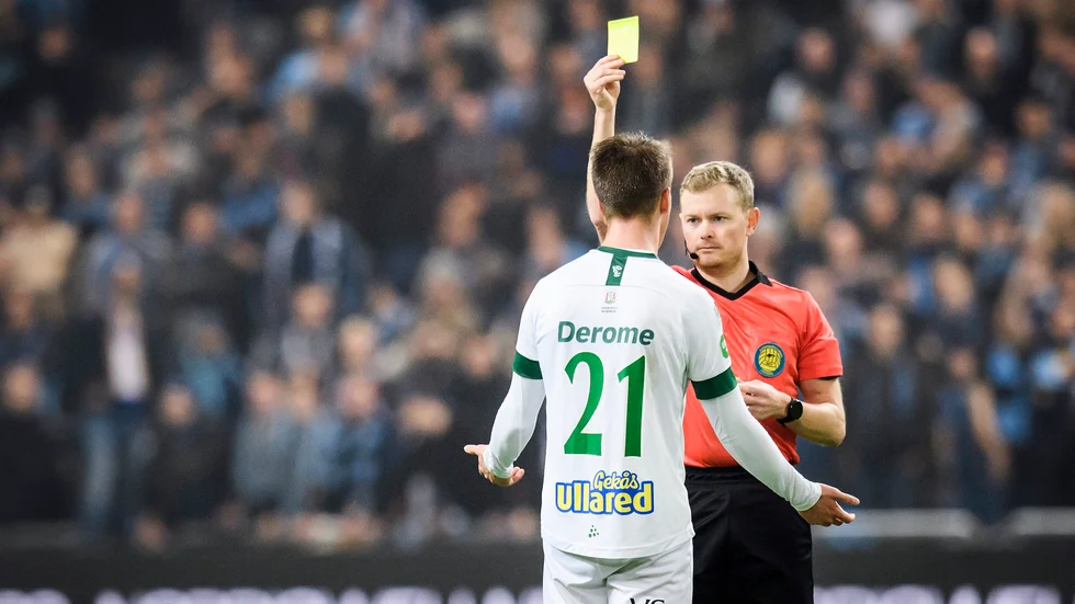 Svenska fotbollförbundet ändrar regelverket gällande varningar.