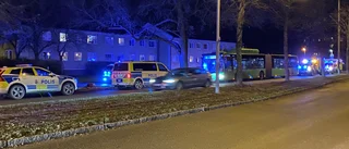 Ung kvinna föll ihop på buss – utreds som våldsbrott