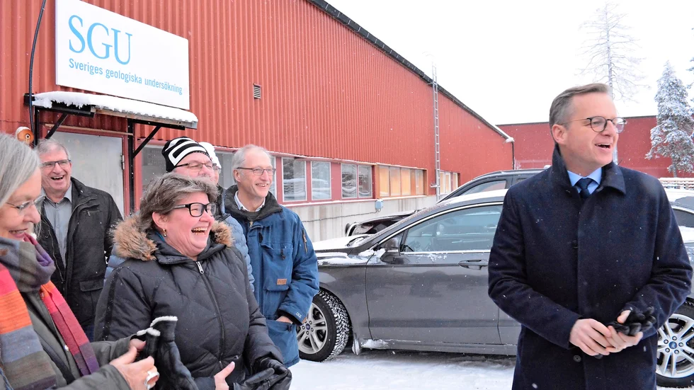 En av Guideline Geos positiva händelser under kvartalet är utbyggnaden av borrkärnearkivet i Malå. Här är närings- och innovationsminister Mikael Damberg på plats hos SGU.