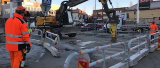 Vattenläcka i centrala Skellefteå lagad – gata fortfarande avstängd