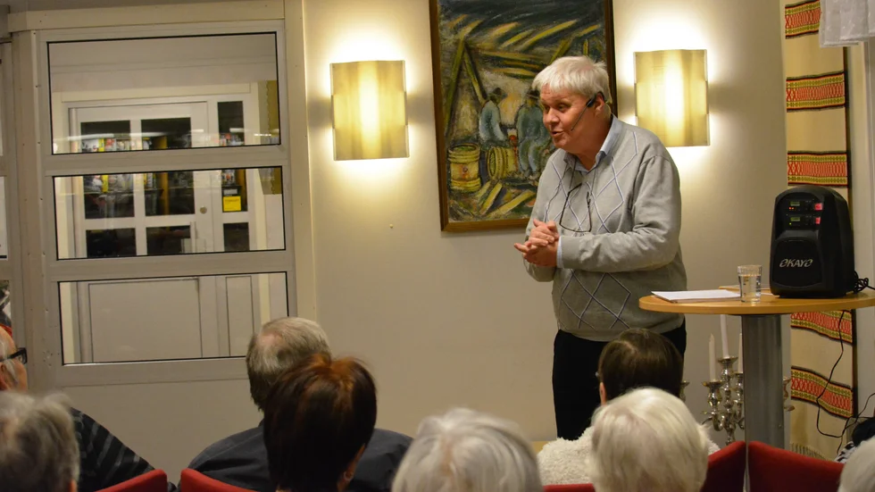 Erik Oscar Oscarsson pratade bland annat om sitt specialområde vittra och drog storpublik.