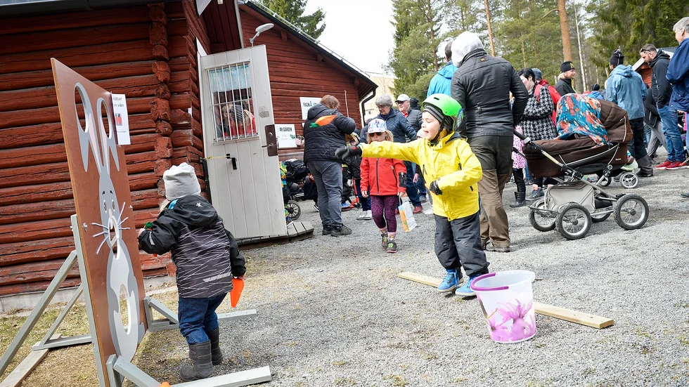 Det var fullt hus och massor med aktiviteter då 4H-gården firade 25 år. Foto: Carina Kvist.