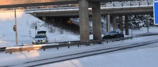 Personbil i trafikolycka på Järnvägsleden