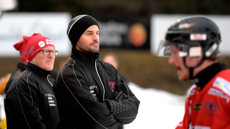 Tjust Bandys tränare Ronnie Polgar Gegerfeldt menar att det krävs en topprestation för att slå Derby.