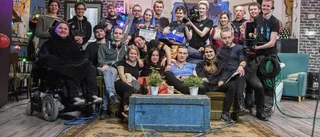 Filmelever spelar in komediserie