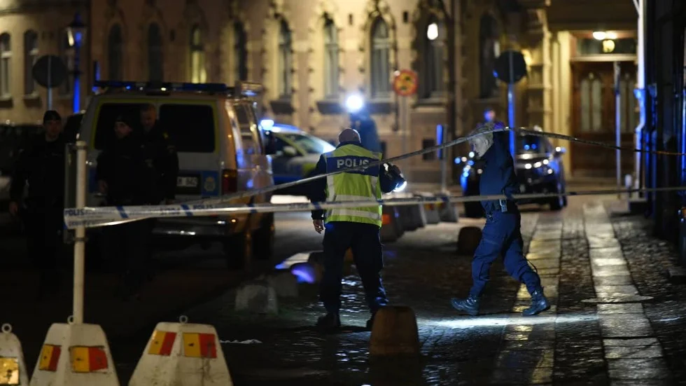 Göteborg i helgen. Brandbomber mot den judiska församlingen.