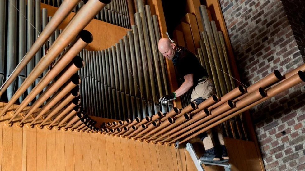 Harmoni med Gud? Orgelstämmare i S:t Tomas kyrka i Vällingby.