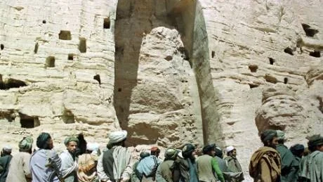 Förstörd för evigt. Buddhastaty i Bamiyan i Afghanistan.Foto: Amir Shah/scanpix