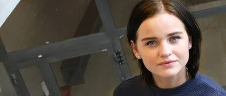 Hennes text om sexmobbning nådde Malou