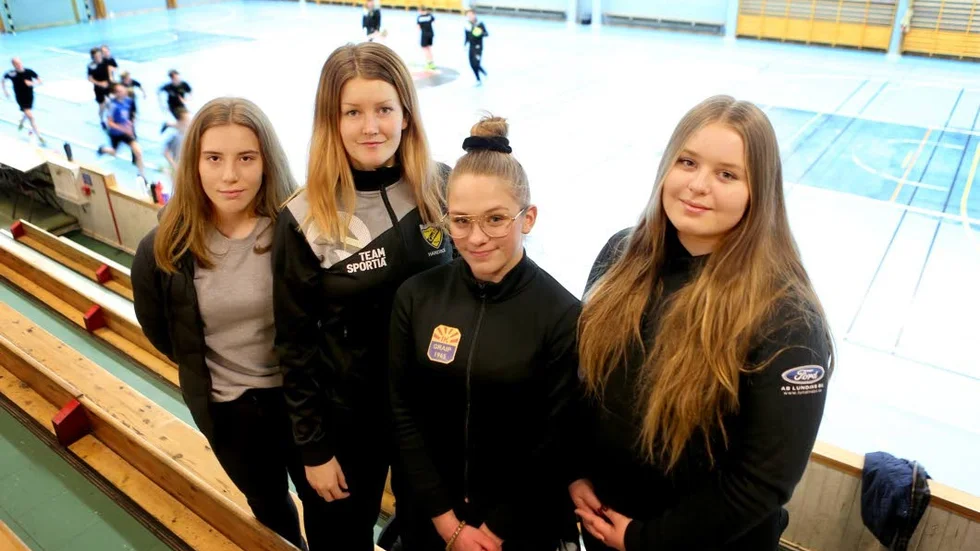Josefin Godman från Visby Roma, Sara Burman från VIF Gute, Frida Hermansson från IK Graip, samt Matilda Johansson från Wisby simsällskap kommer från de fyra pilotföreningar som är de första att få del av arvet. Nu kan övriga få vara med.