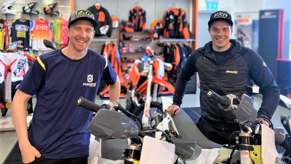 Filip Bengtsson och Oscar Blom, Vimmerby MS, är två av förarna som kommer att köra helgens enduro-SM i Vimmerby.