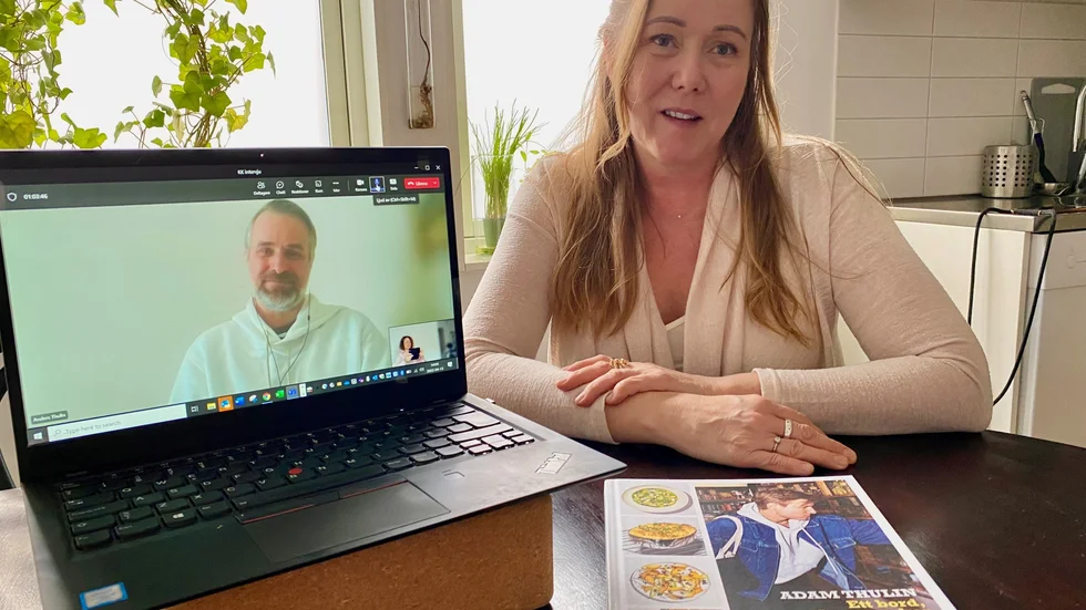 Adam Thulins pappa, Anders Thulin och mamma, Annika Thörner, lever inte tillsammans i dag, men delar för alltid på föräldraskapet. Båda är djupt engagerade i att stötta sin 21-årige son som är den yngste "Mästerkocken" genom tiderna. 