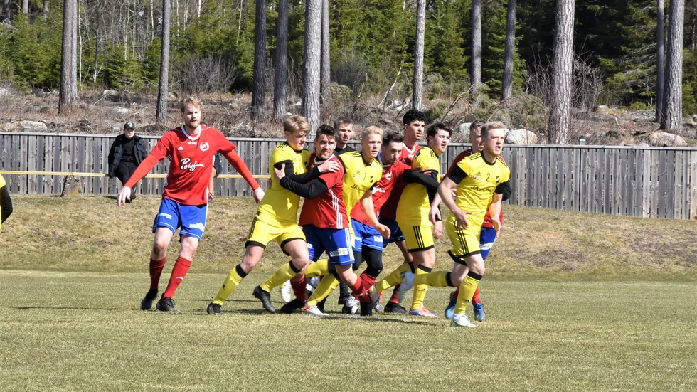 Djursdala vann mot Örserum. Flera spelare kvitterar ut högt betyg. 