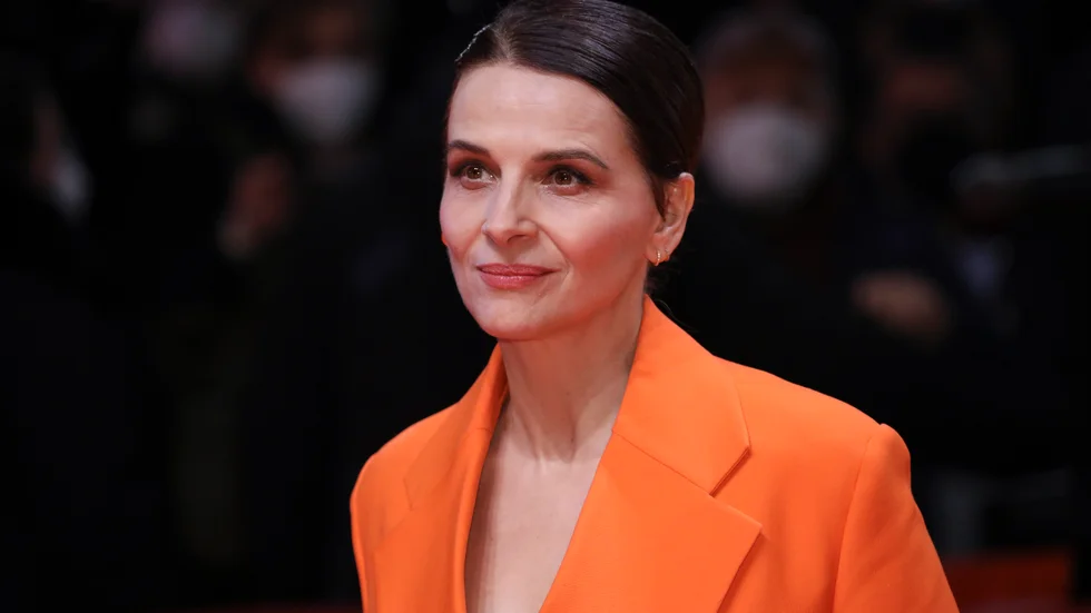 Juliette Binoche är en av många franska kulturpersonligheter som stödjer Macron efter den första valomgången i det franska presidentvalet. Arkivbild.