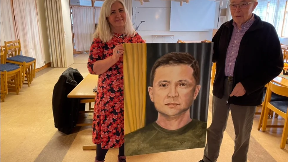 Karl Evert Mosten slog till direkt när han fick ögonkontakt med Gro Hansens Zelenskyj. 