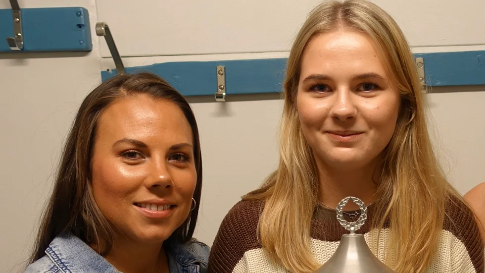 Sabina Roglar och Clara Lund blev båda målskyttar när DFK Värmbol vann cupbrons i Växjö. Där fick DFK spela fyra matcher - hälften av hela tävlingssäsongen i serien ...
