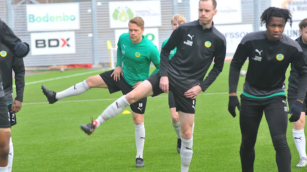Emil Johansson är tillbaka i derbyt mot Baik.