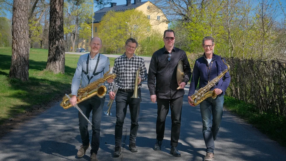 Uppsala storband firar 30 år som grupp. Här fyra av originalmedlemmarna: Stefan Nyhem (barytonsax och flöjt), Jerk Lunner (trumpet och flygelhorn), Mats Engström (trummor) och Mats Nyfjäll (tenorsax). 