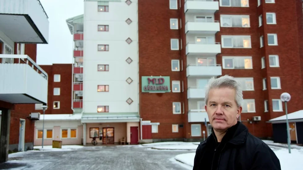 INTE ENSAM. Robert Wallstén förmodade att hans mamma inte är ensam om att drabbas av bristerna inom Bodens äldreomsorg. ”Det är nödvändigt att få bukt med problemen. Det åligger ledningen att se till att så sker." Arkivbild.