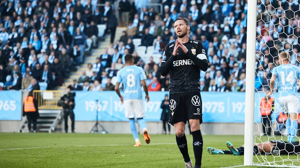 IFK Göteborgs Marcus Berg deppar under bortamatchen mot Malmö FF, som vann med 1–0.