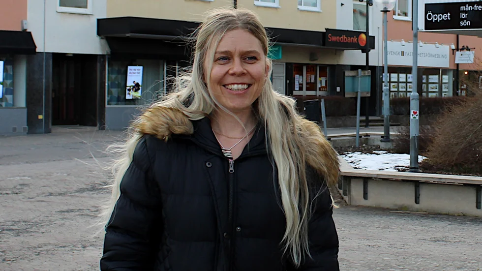 "Det känns verkligen superkul", säger Jenny Nilsson på Hultsfred handel.