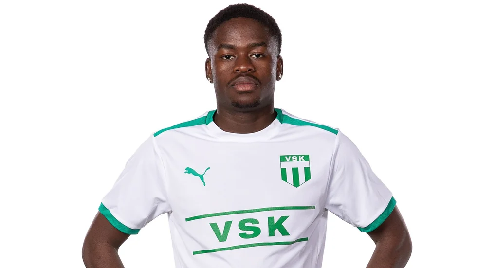 Västerås SK-lånet David Burubwa hoppade in i den första halvleken för IFK Eskilstuna och fick kröna den tidiga lördagskvällen med ett mål.