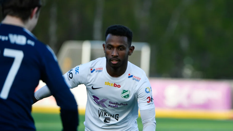Fetihi Feshazian behövde bara tretton minuter för att ge Morön BK en 3–0-ledning under söndagen.