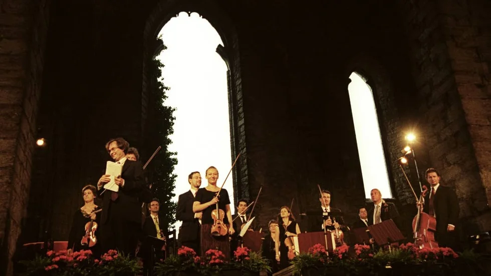 S:t Nicolai ruin är en av festivalens konsertplatser.