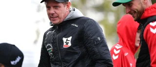 Jerkers galna schema för att hinna till matchen: "Jag får klimatkompensera efter det här..."