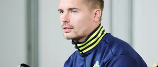 Svenska fotbollsstjärnan slutar i landslaget