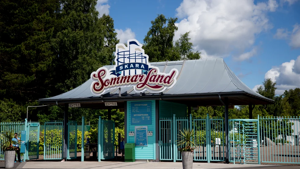 Tillståndet är stabilt för den 10-pojke som föll ut en åkattraktion på Skara sommarland i torsdags. Arkivfoto