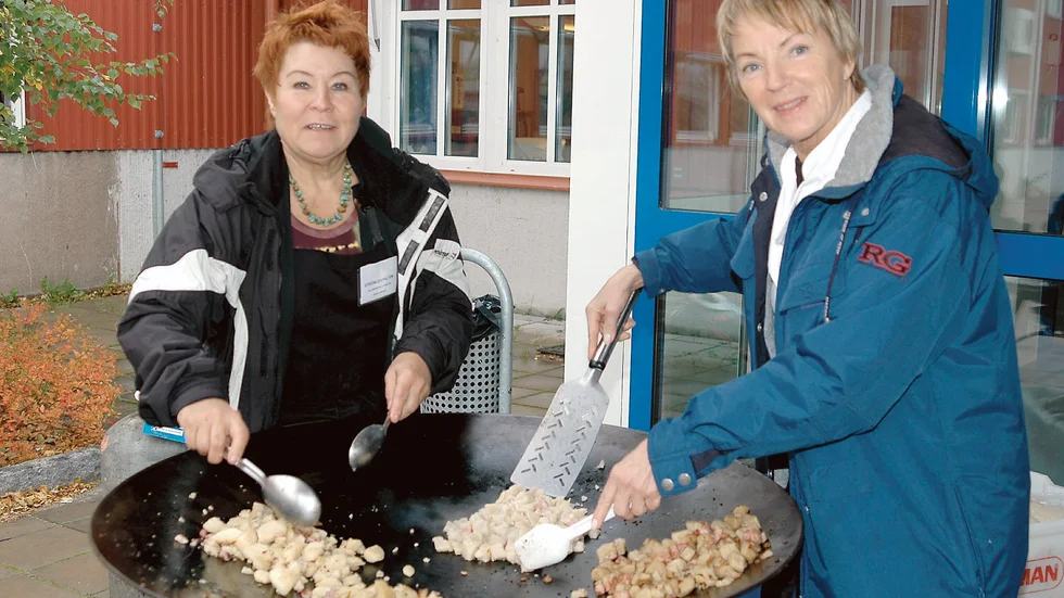Barbro Sjölund och Kajsa Berg från Paltmakarna bjöd för första gången i Gastromässans 19-åriga historia besökarna på pitepalt.