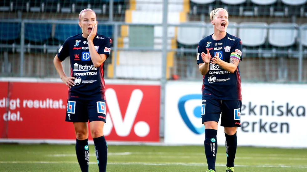 Petra Johansson och Nilla Fischer.