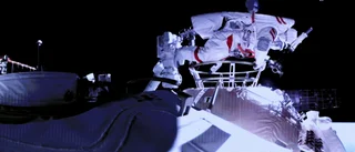 Taikonauter tog premiärpromenad från Tiangong