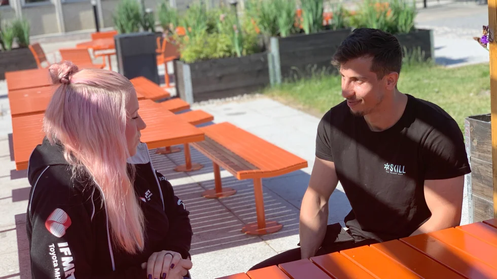 Jenny Karlsson och Sayed Heshmatullah har haft många diskussioner vad som kan göras för att trygga att Sayed får stanna i Sverige.
