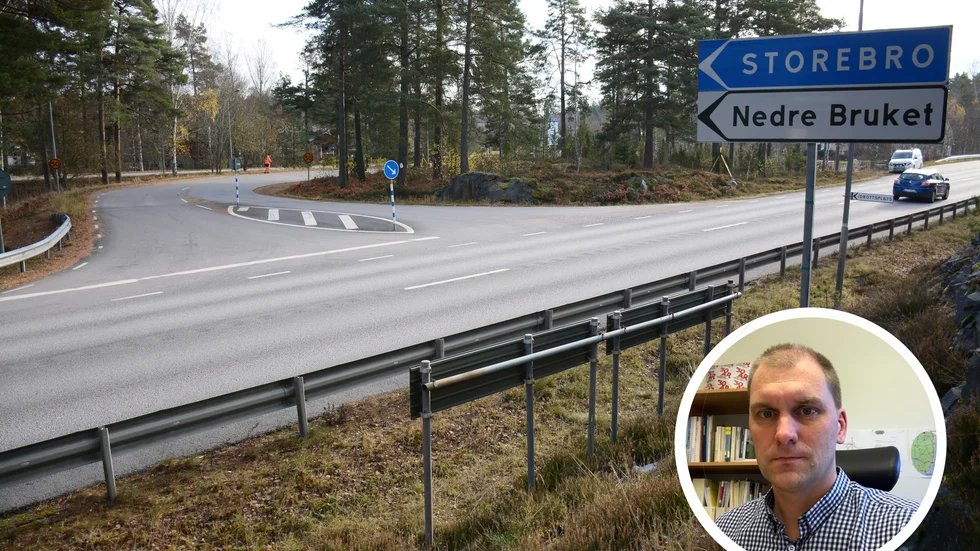 "Det som gör mycket för restiden är att bussarna slipper slingra sig in i Storebro. I och med att man kan köra rakare och utnyttja fordonen bättre kan man köra mer trafik, vilket också gynnar fler. På alla de platser där vi gjort om så att busstrafiken går utanför tätorten så ser vi att resandet ökar", säger trafikutvecklare Daniel Andersson på Kalmar länstrafik.