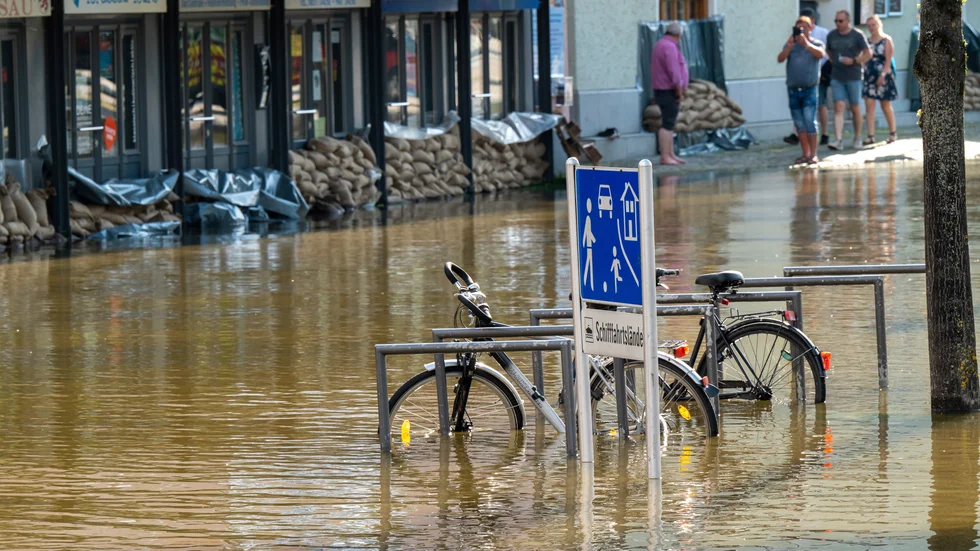 Det finns risk för att extremväder förstärks betydligt vid en global uppvärmning på 1,5 grader. Bilden är från det översvämningsdrabbade tyska Passau i somras.