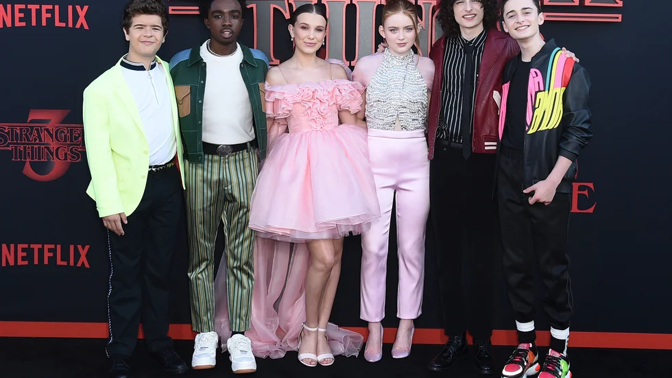 Gaten Matarazzo, Caleb McLaughlin, Millie Bobby Brown, Sadie Sink, Finn Wolfhard och Noah Schnapp vid Los Angeles-premiären av säsong tre av "Stranger things" i juni 2019. Arkivbild.