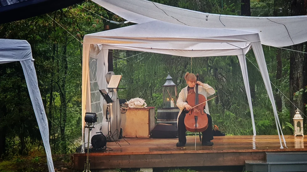 Kristina Winiarski spelade vackra toner av Johann Sebastian Bach.
